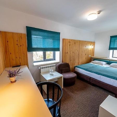 Complex Hotelier Cota O Mie Sinaia Bagian luar foto