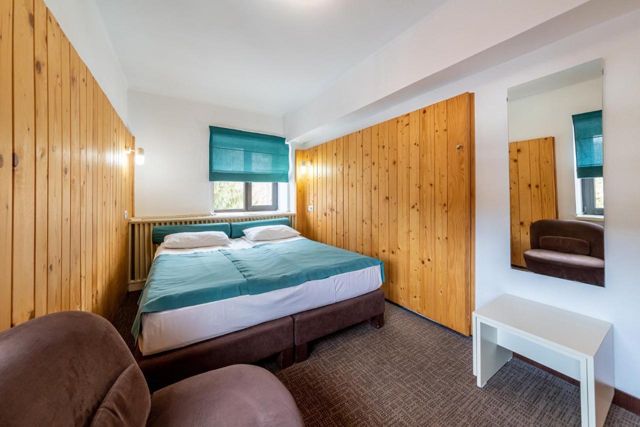 Complex Hotelier Cota O Mie Sinaia Bagian luar foto