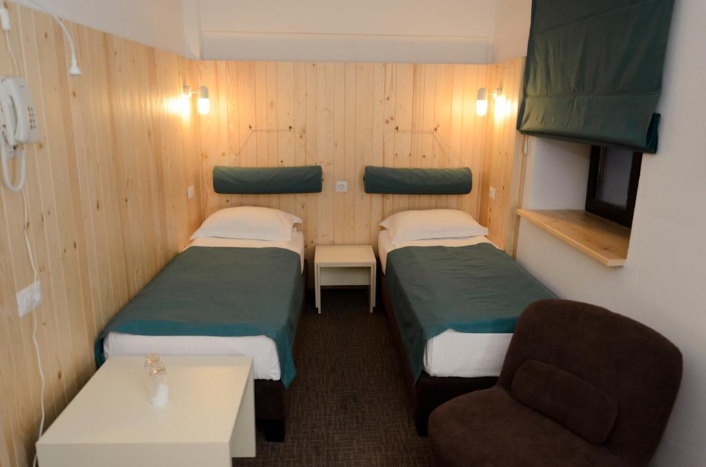 Complex Hotelier Cota O Mie Sinaia Bagian luar foto