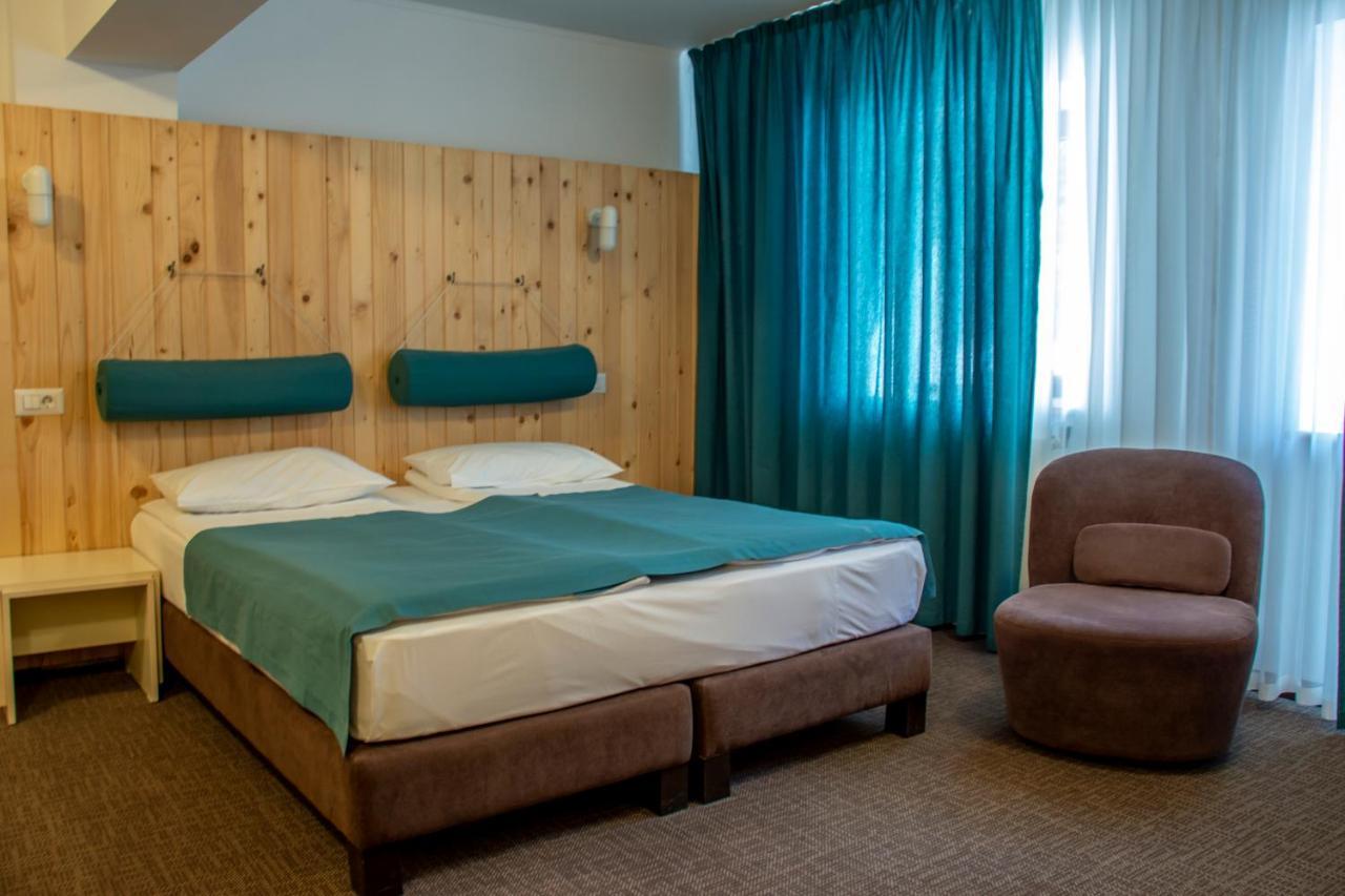 Complex Hotelier Cota O Mie Sinaia Bagian luar foto